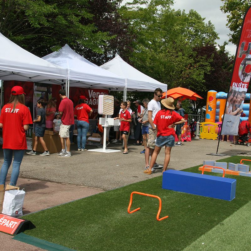 Stand d'animation lors de la Fête de l'Hippodrome de Feurs