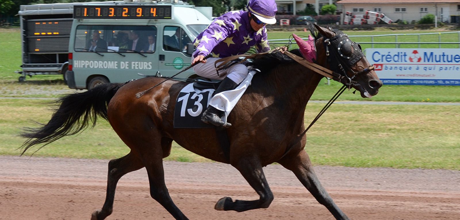 Course de trot monté